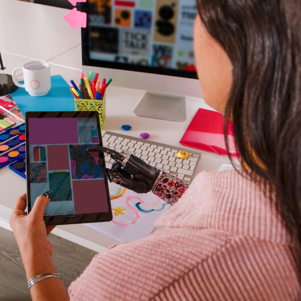 Platform Diversification and Link Management